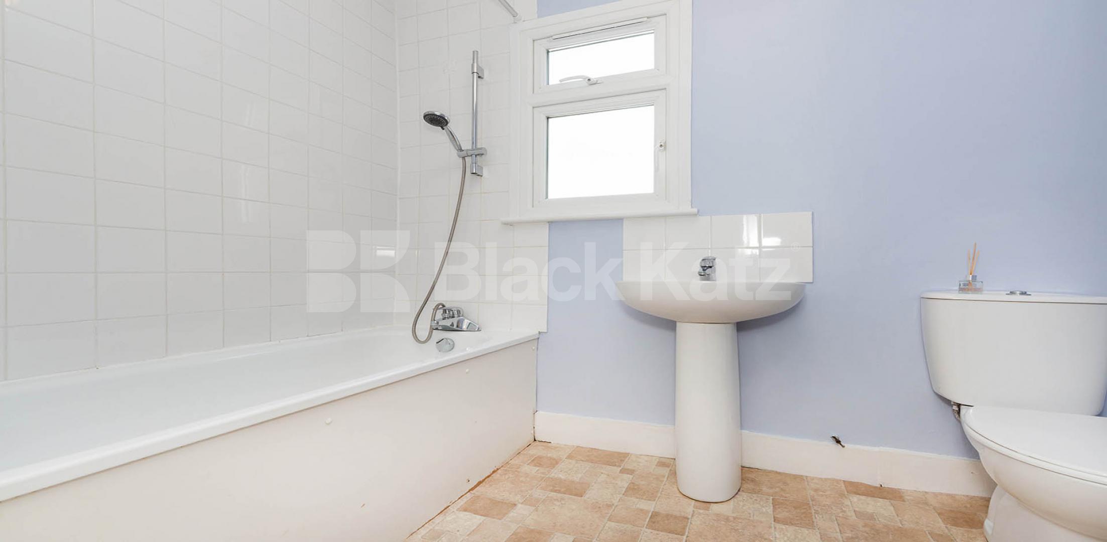 			NEW INSTRUCTION!, 1 Bedroom, 1 bath, 1 reception Flat			 Effingham Road, HARINGEY LADDER